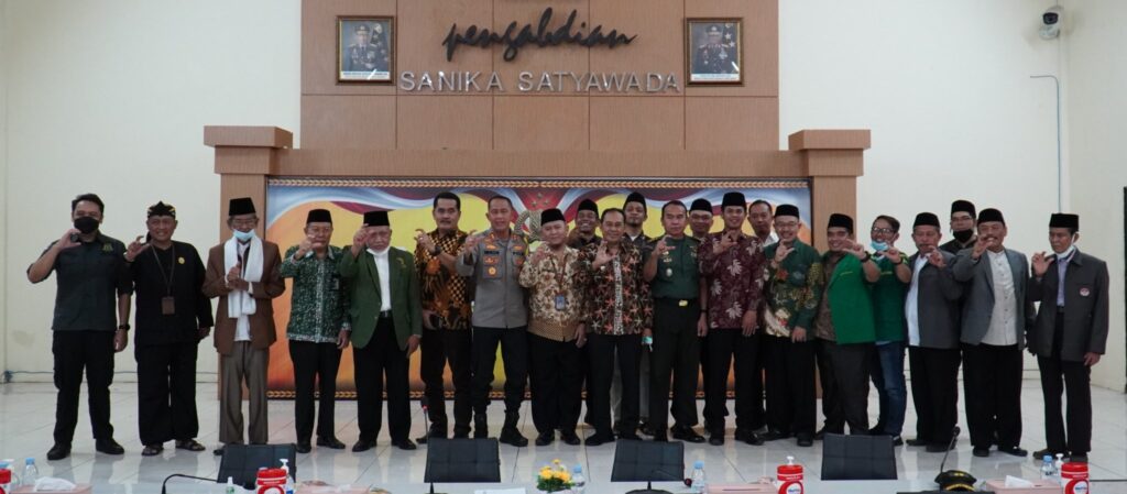 Deklarasi Kesetiaan Kepada NKRI Oleh Jamaah Khilafatul Muslimin6